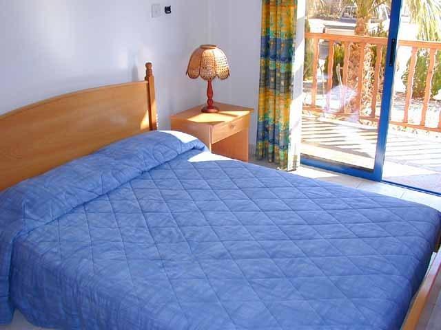 Sun Camero Apartments Pomos Habitación foto